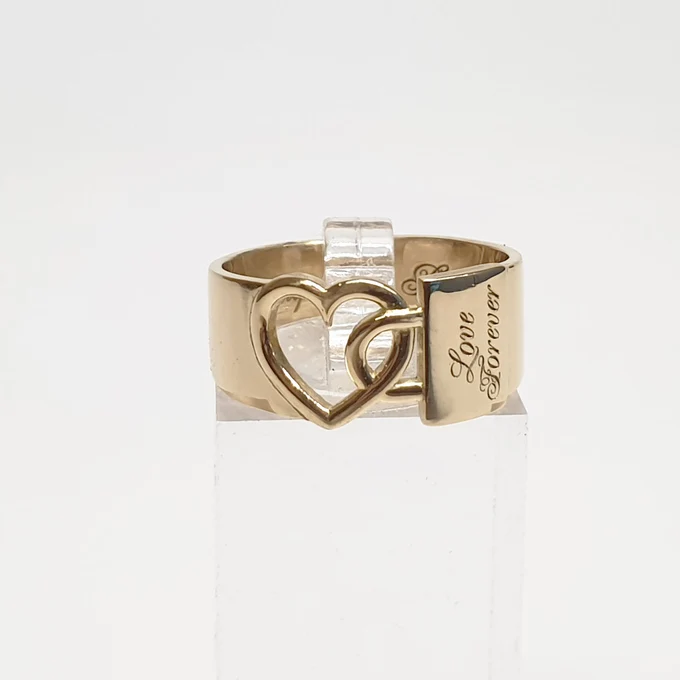 Гравировка на обручальных кольцах